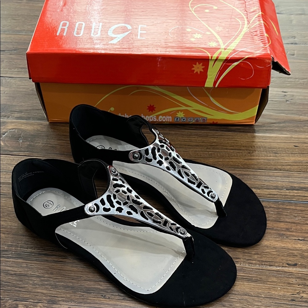 Rouge Helium Black Sandals